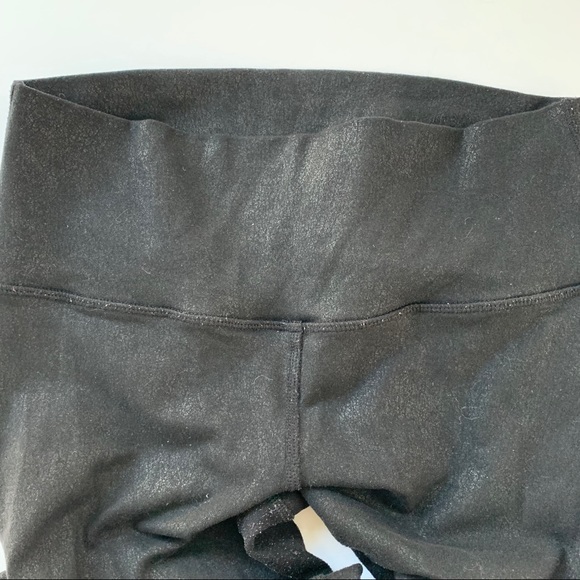 Alo Yoga Airbrush faux leather leggings - Picture 5 of 9